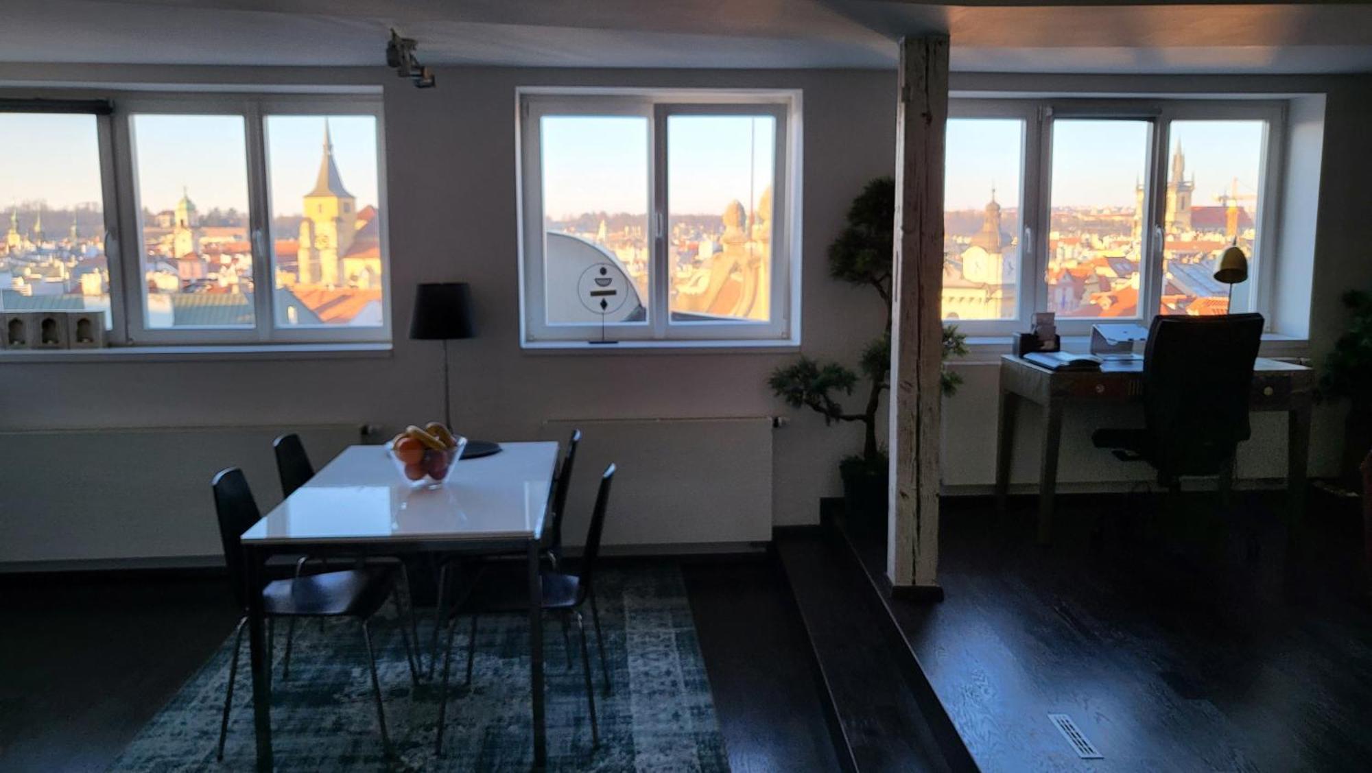 Luxury - Free Massages From Physiotherapists Apartment Prague